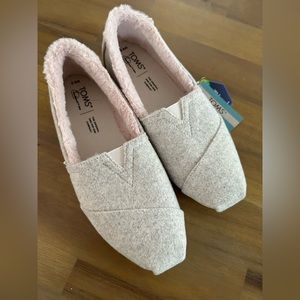 Toms Size 8.5 Women’s Alpargata Natural 2-tone Felt/Faux Fur Shoes